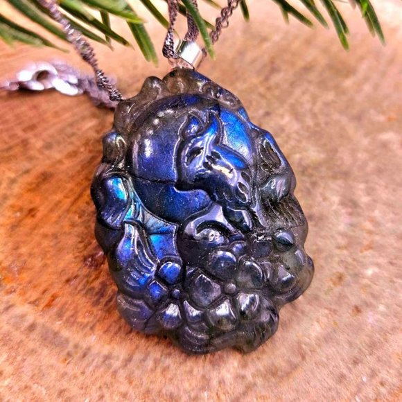 Beautiful Nature Labradorite Nine Tails Fox Cherry Blossom Pendant Necklace - Picture 6 of 10